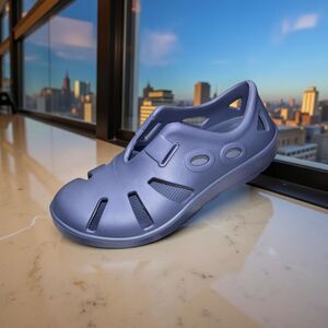 Unisex Oofos OOcandoo Slip-On Recovery Shoes Size M 7 W 9